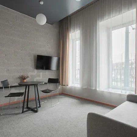 Resume Aparthotel 3*