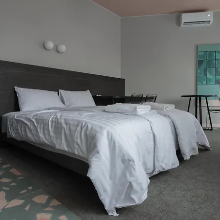 Resume Aparthotel