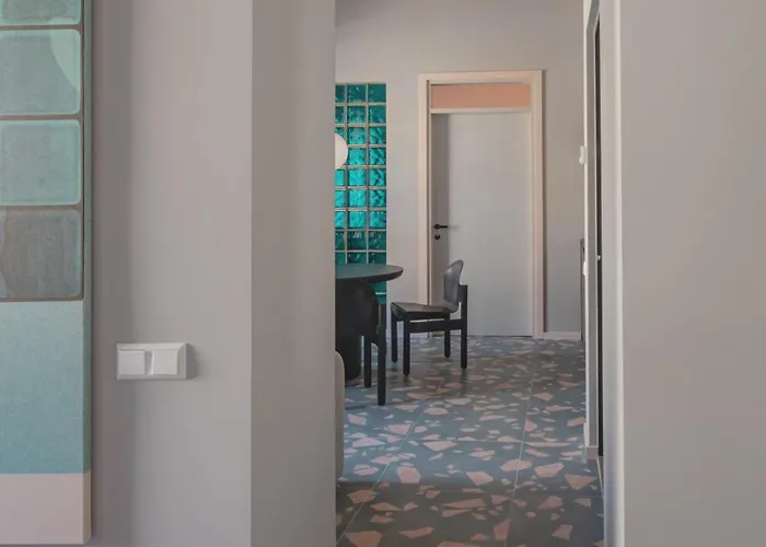 Resume דירה קובנה